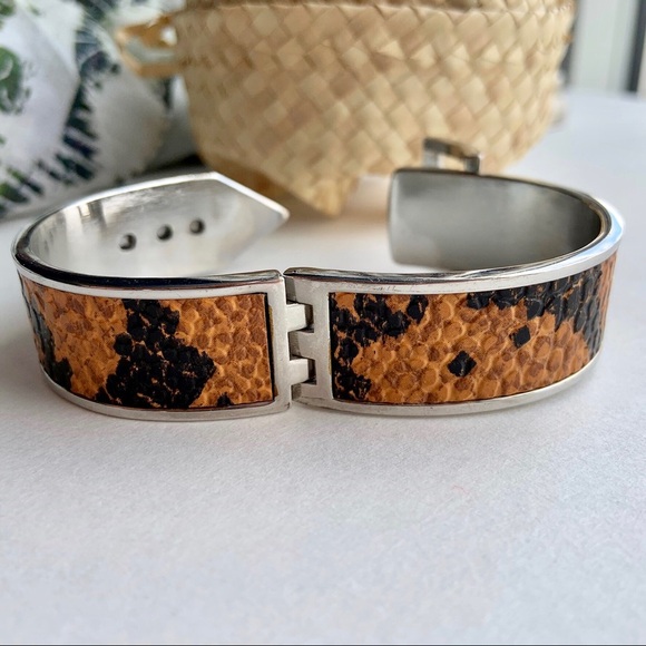 Faux snakeskin belt buckle bangle bracelet - Picture 3 of 6